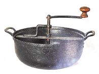 図４：約1810年ハンドル付きの鍋（パン）。 MUSEUM für KAFFEE TECHNIK（プロバット社1933）より。